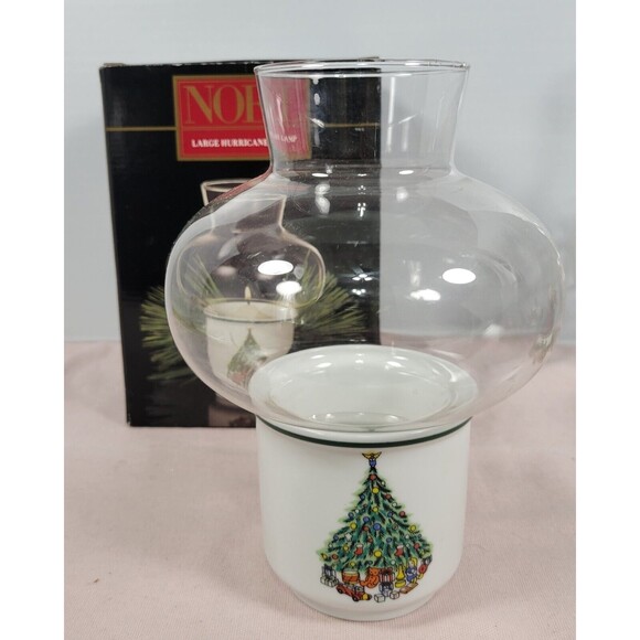 Vintage 8" Christmas Tree Hurricane Lamp  Noel by Salem - Picture 1 of 8